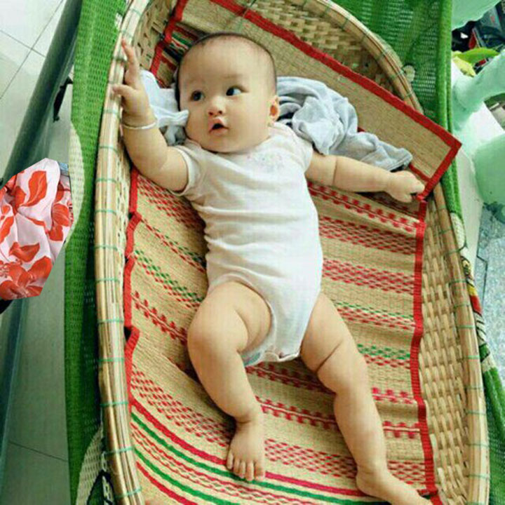 chiếu-lót-nôi-tre-cho-bé-ngủ-võng-size--trung
